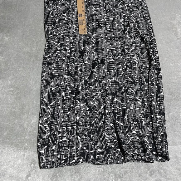 White House Black Market Maxi Dress Womens 10 Black Halter Empire Keyhole Front - Picture 2 of 5